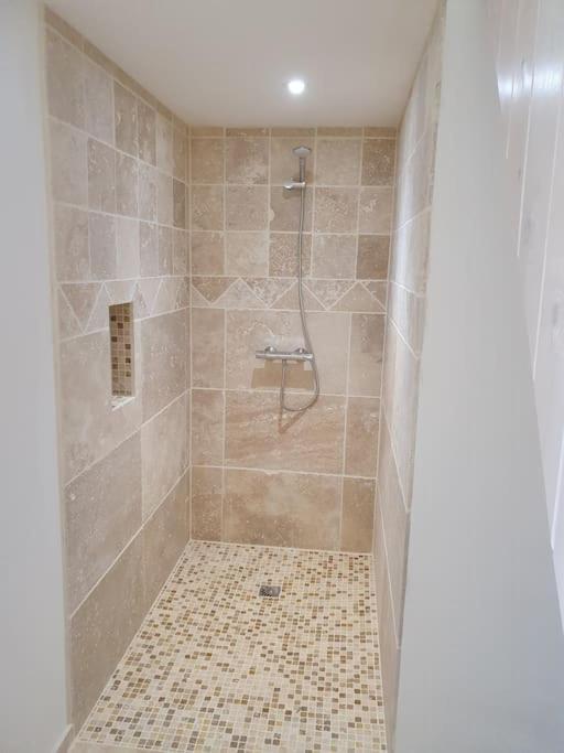 Gite Spacieux - 3 Chambres - Calme Et Charmant Cubnezais Ngoại thất bức ảnh